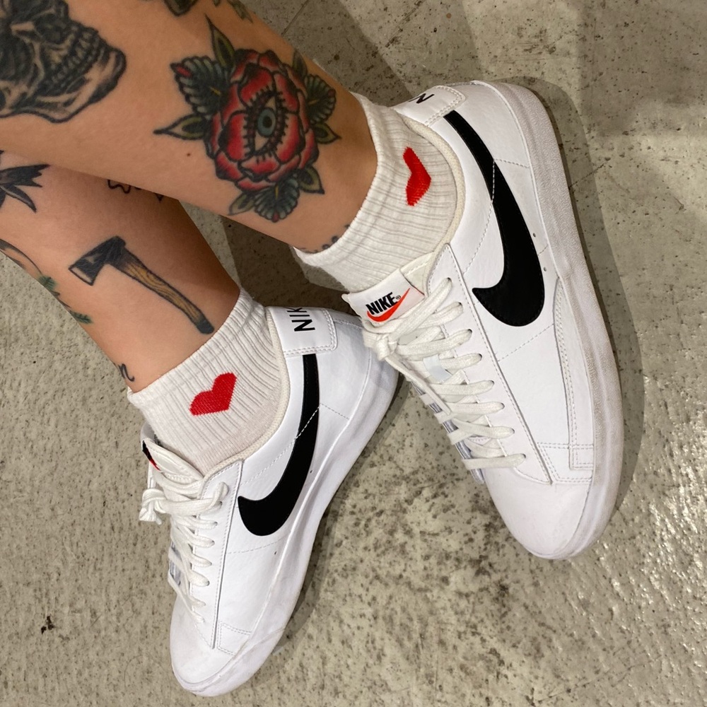 Leather Nike blazer low white with black check